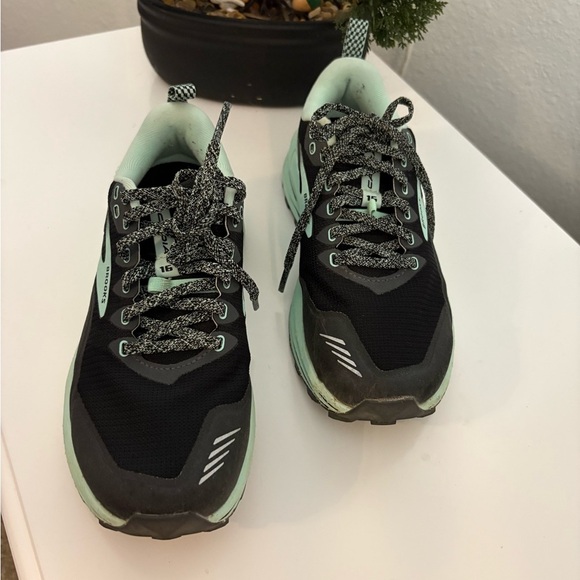 Brooks Black and Mint Athletic Shoes - Picture 2 of 9